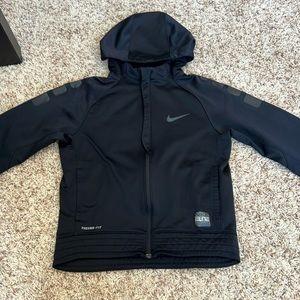 Nike elite sweatshirt